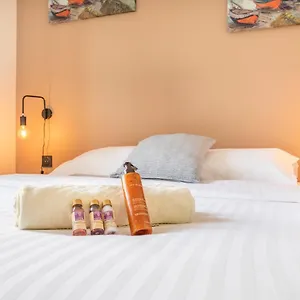 Appartement Adira Resid'marseille Vieux-port 2 Etoiles, Marseilles