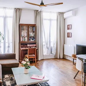  Apartment Design, Plein Centre